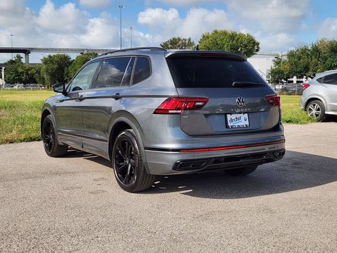 Used 2023 Volkswagen Tiguan SE R-Line FWD image 4