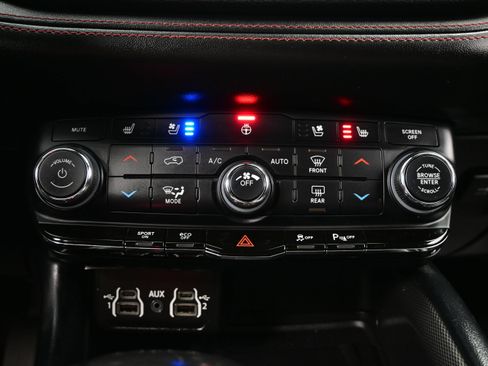 Used 2023 Dodge Durango R/T RWD image 24