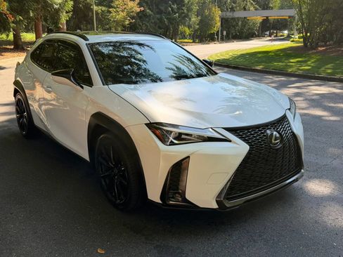 Used 2019 Lexus UX 200 F Sport w/ F Sport Premium Package FWD image 2