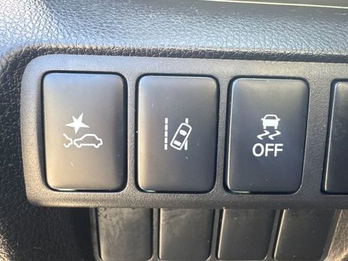 Used 2023 Mitsubishi Eclipse Cross SE image 27