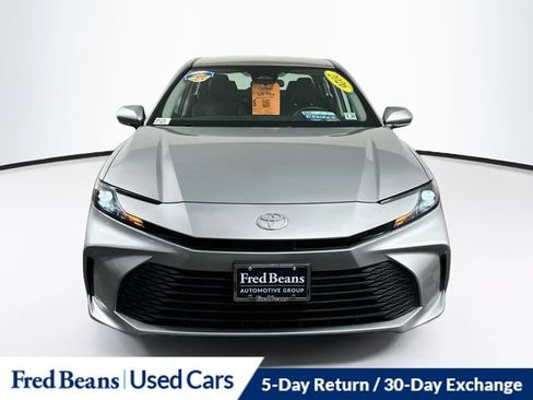 Used 2026 Toyota Camry LE AWD/4WD image 2