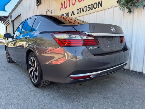 Used 2017 Honda Accord EX-L image 7