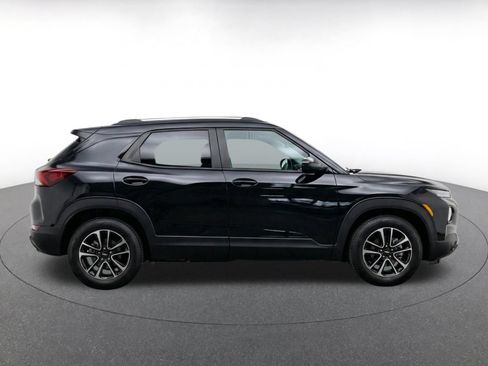 Used 2025 Chevrolet TrailBlazer LT FWD image 14