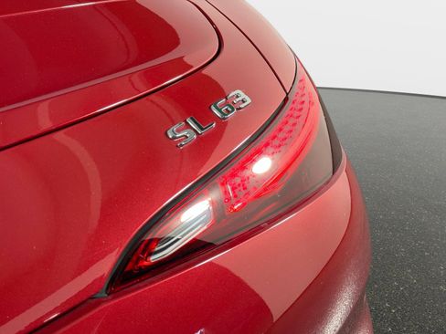 Used 2025 Mercedes-Benz SL 63 AMG 4MATIC image 22