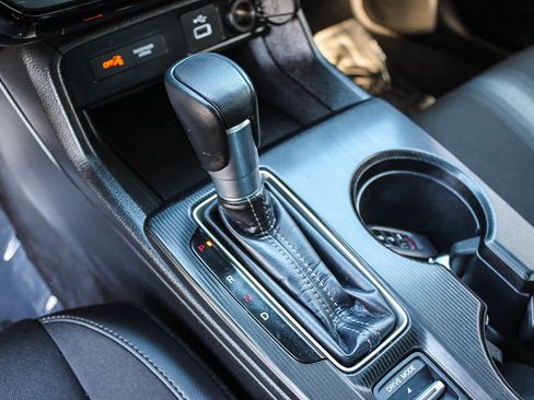 Used 2024 Honda Civic Sport image 19
