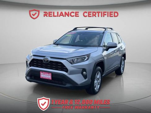 Used 2020 Toyota RAV4 XLE w/ Convenience Package AWD/4WD image 1