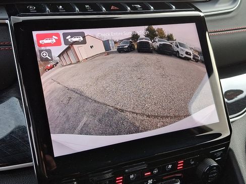 Used 2022 Jeep Grand Cherokee Trailhawk image 19