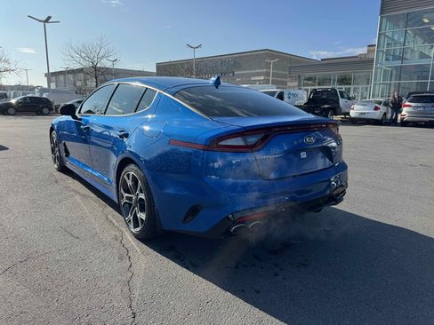 Used 2018 Kia Stinger GT2 image 5