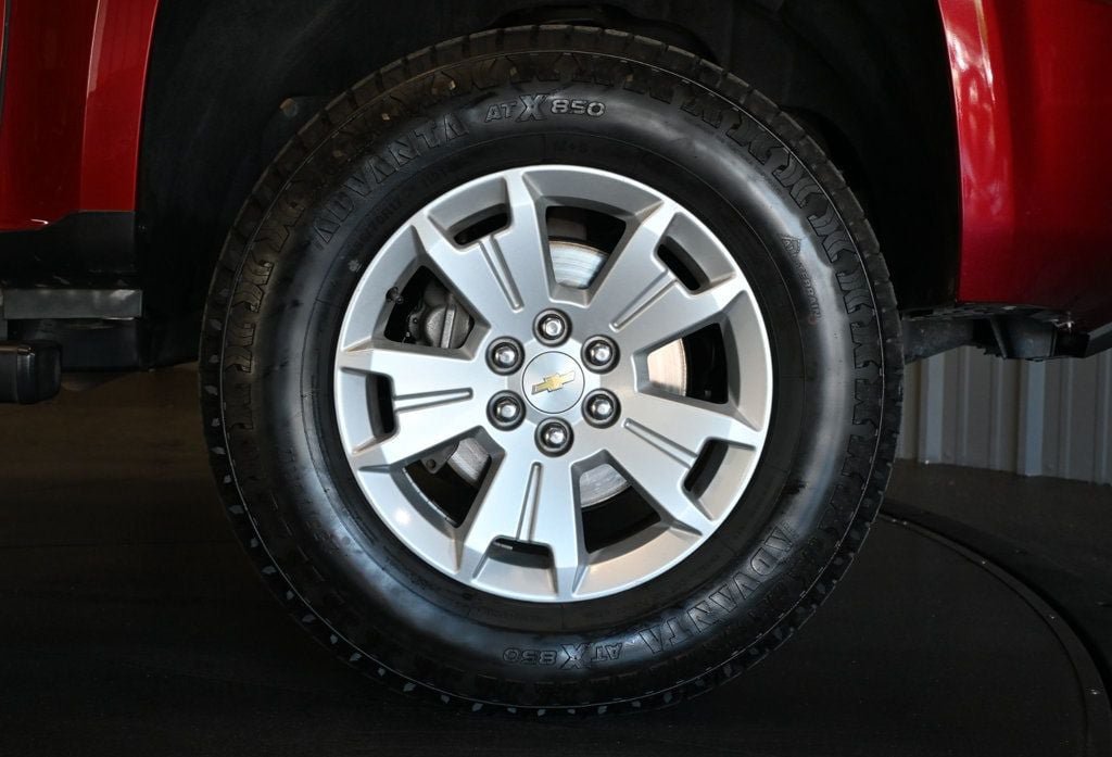Used 2019 Chevrolet Colorado LT w/ LT Convenience Package RWD image 9
