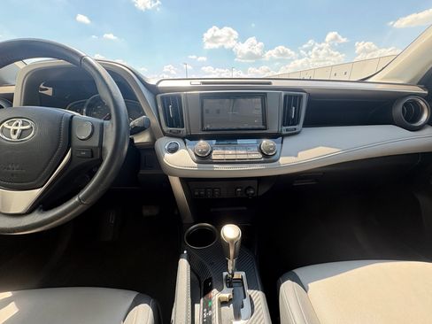 Used 2014 Toyota RAV4 Limited w/ Technology Package FWD image 12