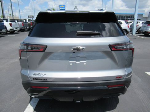 Certified 2025 Chevrolet Equinox RS FWD image 6
