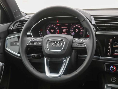 Used 2025 Audi Q3 2.0T Premium w/ Convenience Package AWD/4WD image 21