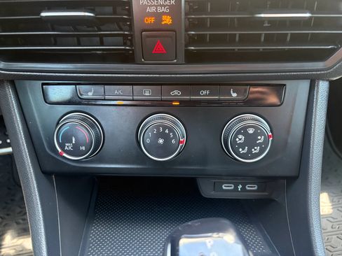 Used 2024 Volkswagen Jetta Sport FWD image 12