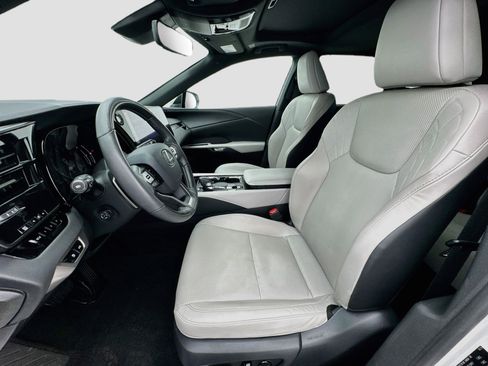 Used 2024 Lexus RX 350 Premium w/ Convenience Package FWD image 13
