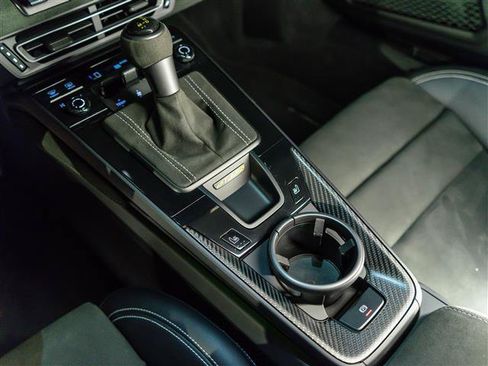Certified 2025 Porsche 911 GT3 RS RWD image 18