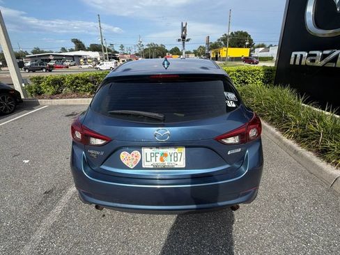 Used 2018 MAZDA MAZDA3 Grand Touring FWD image 3
