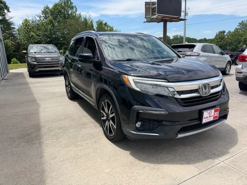 Used 2019 Honda Pilot Touring image 30
