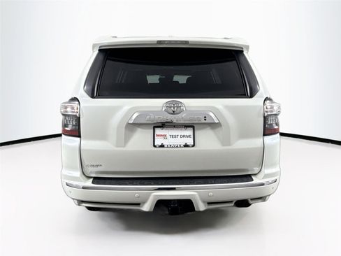 Used 2022 Toyota 4Runner Limited image 12