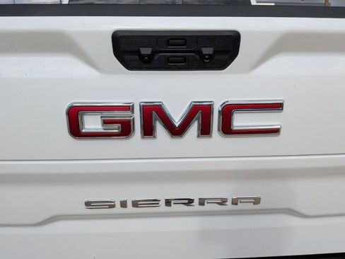 New 2026 GMC Sierra 1500 SLT image 43
