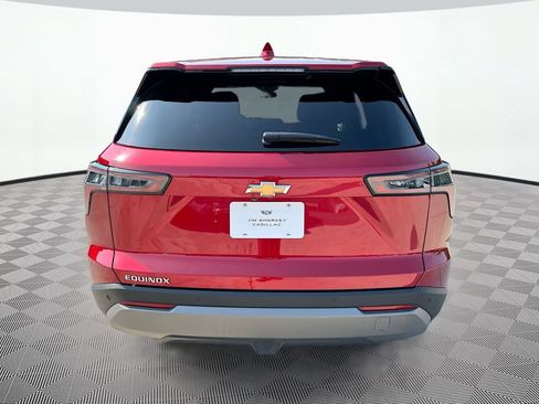 Used 2026 Chevrolet Equinox LT w/ Convenience Package II FWD image 7