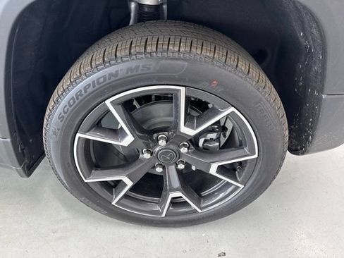 New 2026 Jeep Cherokee Overland w/ Advanced Pro Tech Group AWD/4WD image 5