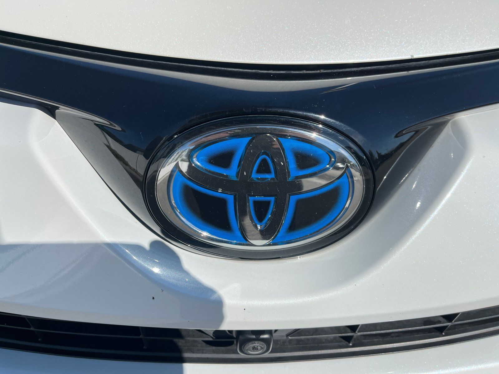 Used 2018 Toyota RAV4 Limited w/ Advanced Technology Package AWD/4WD image 23