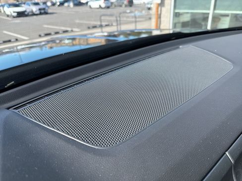 Used 2025 Volkswagen Atlas Cross Sport SE image 15