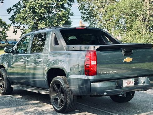 Used 2012 Chevrolet Avalanche LT w/ All-Star Edition AWD/4WD image 12