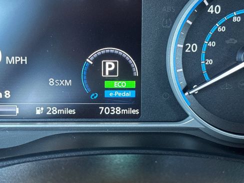 Used 2023 Nissan Leaf S FWD image 2