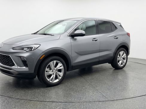 Used 2025 Buick Encore GX Preferred FWD image 3