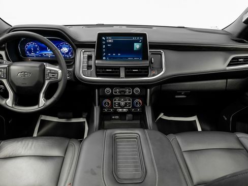 Used 2024 Chevrolet Tahoe Z71 w/ Luxury Package image 40