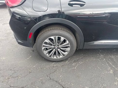 Used 2024 Buick Envision Preferred AWD/4WD image 12
