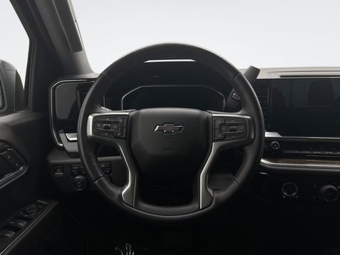 Used 2022 Chevrolet Silverado 1500 RST w/ Z71 Off-Road Package AWD/4WD image 12
