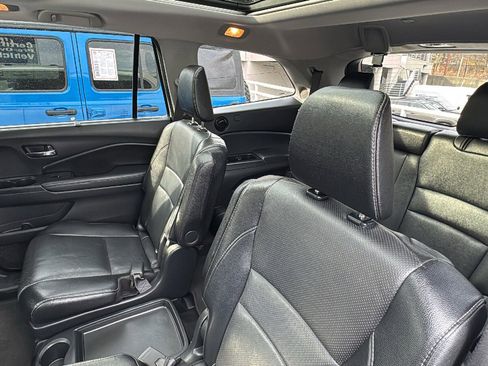 Used 2017 Honda Pilot Elite image 29