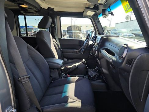 Used 2013 Jeep Wrangler Unlimited Sport AWD/4WD image 10