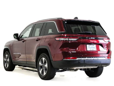 Used 2022 Jeep Grand Cherokee Limited 4xe image 9