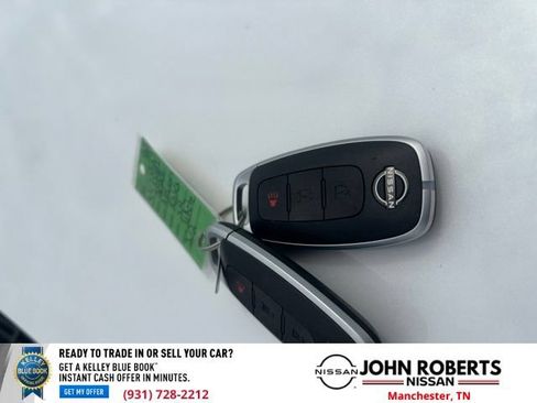 Used 2025 Nissan Kicks SR FWD image 22