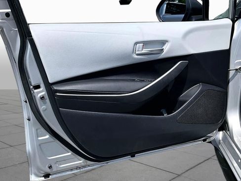 Used 2021 Toyota Corolla SE w/ Carpet Mat Package (TMS) FWD image 21