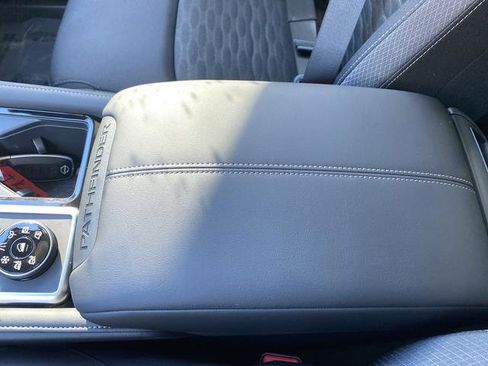 New 2026 Nissan Pathfinder SV image 19