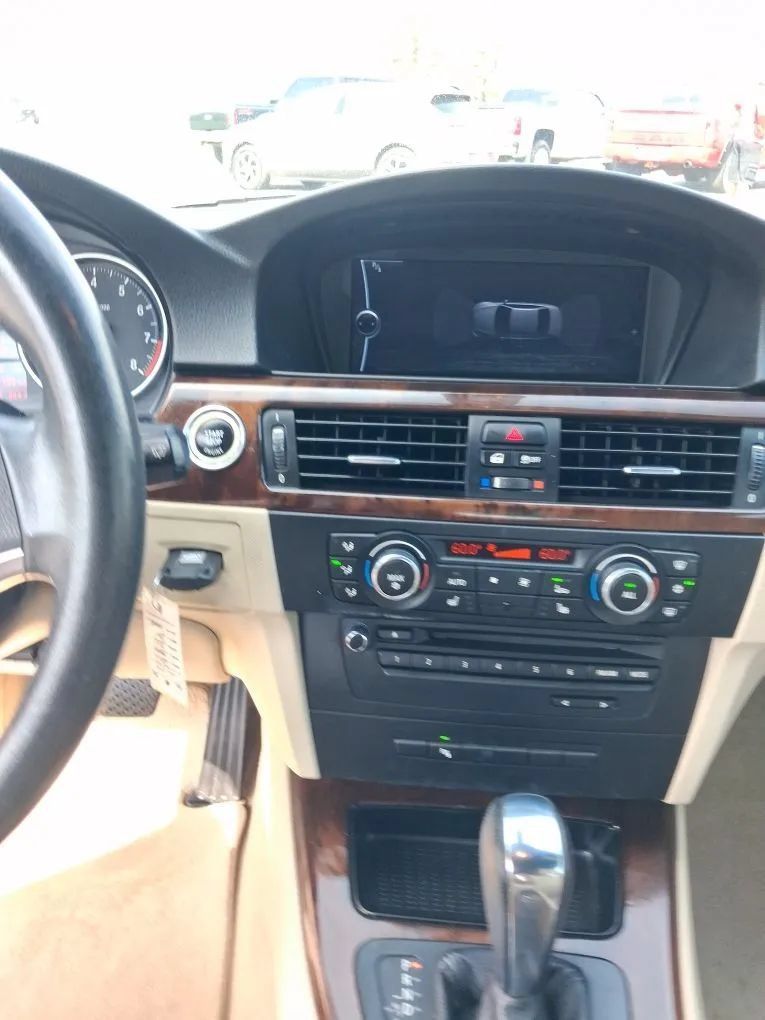 Used 2012 BMW 328i Convertible RWD image 35