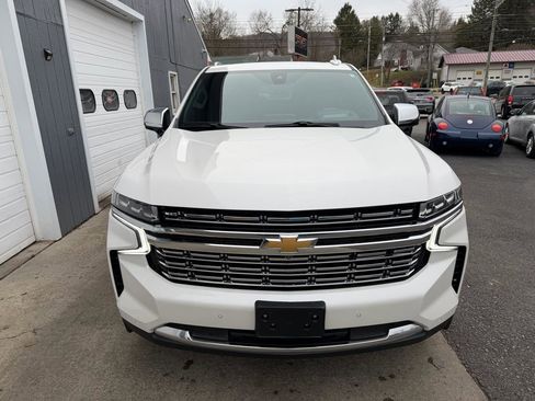 Used 2022 Chevrolet Suburban Premier image 2