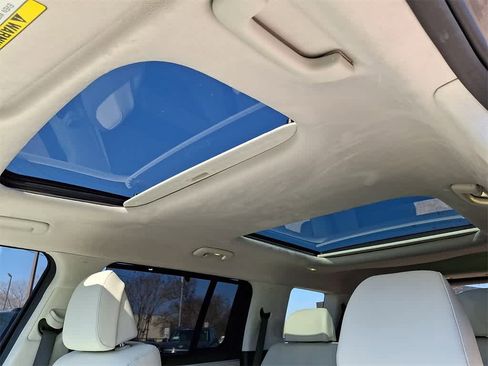 Used 2025 Hyundai Santa Fe Calligraphy image 15