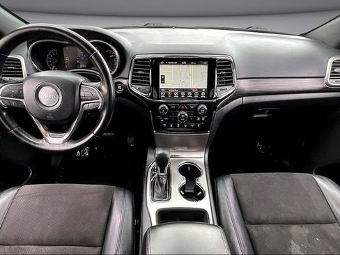 Used 2020 Jeep Grand Cherokee Altitude AWD/4WD image 7