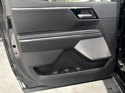 Used 2026 GMC Sierra EV Denali AWD/4WD image 26