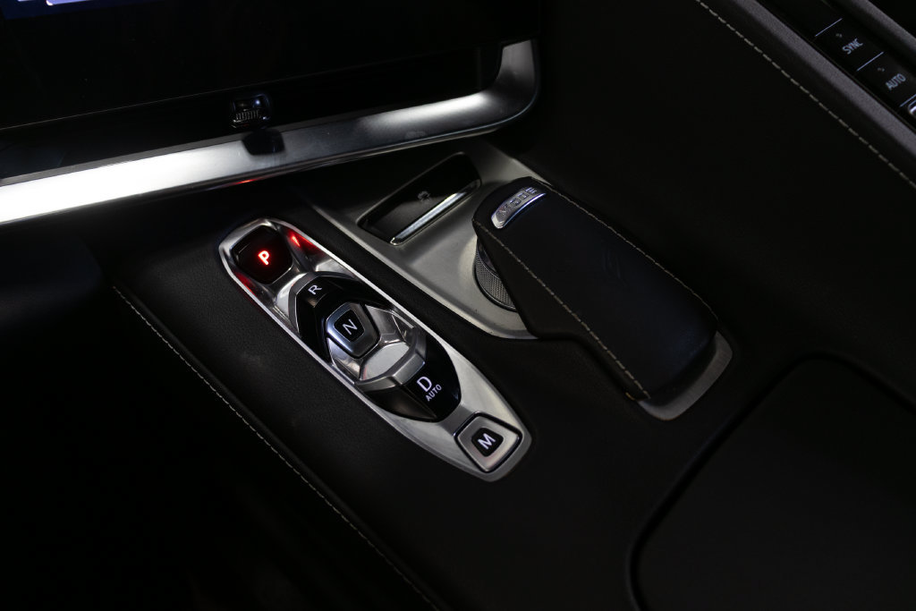 Used 2024 Chevrolet Corvette Z06 RWD image 30