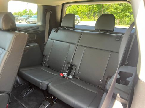 Used 2025 Hyundai Santa Fe SEL FWD image 22