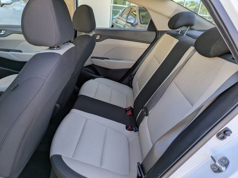 Used 2021 Hyundai Accent SEL image 15