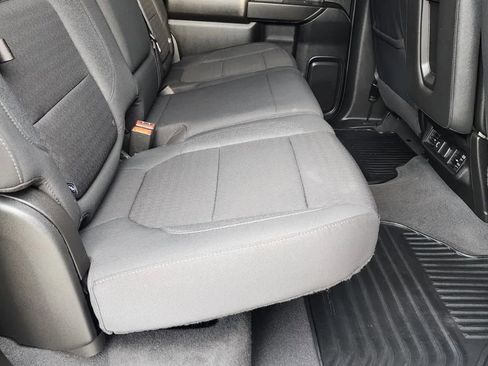 Used 2022 Chevrolet Silverado 1500 LT w/ Convenience Package II image 24