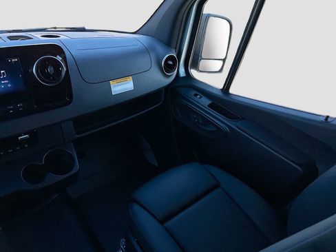 New 2025 Mercedes-Benz Sprinter 2500 image 24