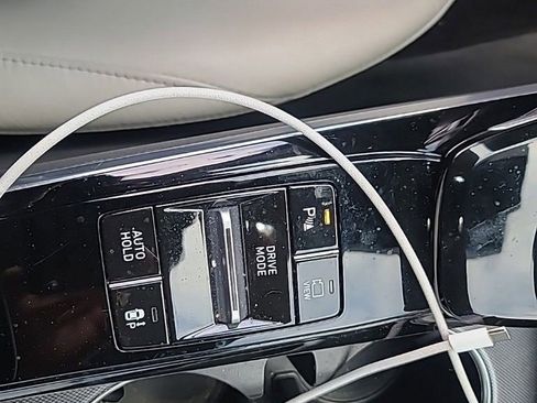 Used 2020 Hyundai Sonata Limited image 12